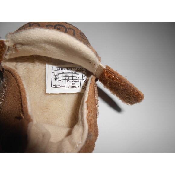 UGG Chestnut Baby Logo Pre-walker Roos Booties - Picture 13 of 16